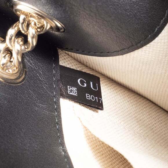 GUCCI Authentic Black Leather Horsebit Shoulder Bag - Picture 14 of 16